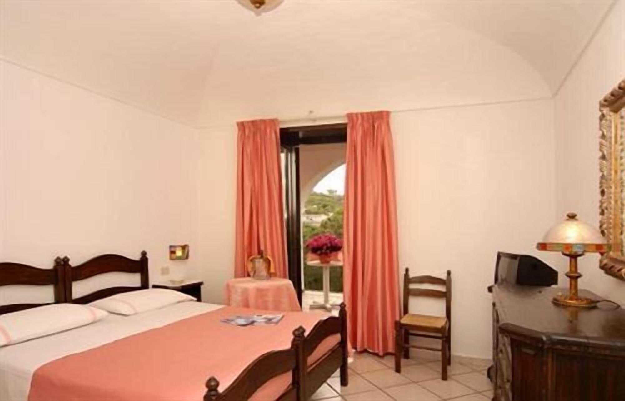איסקיה Hotel San Valentino Terme מראה חיצוני תמונה