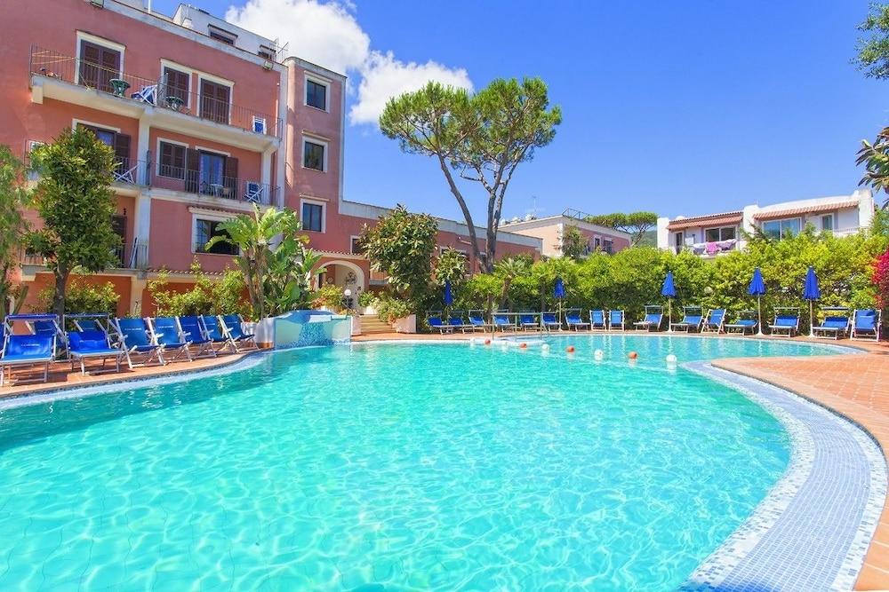 איסקיה Hotel San Valentino Terme מראה חיצוני תמונה